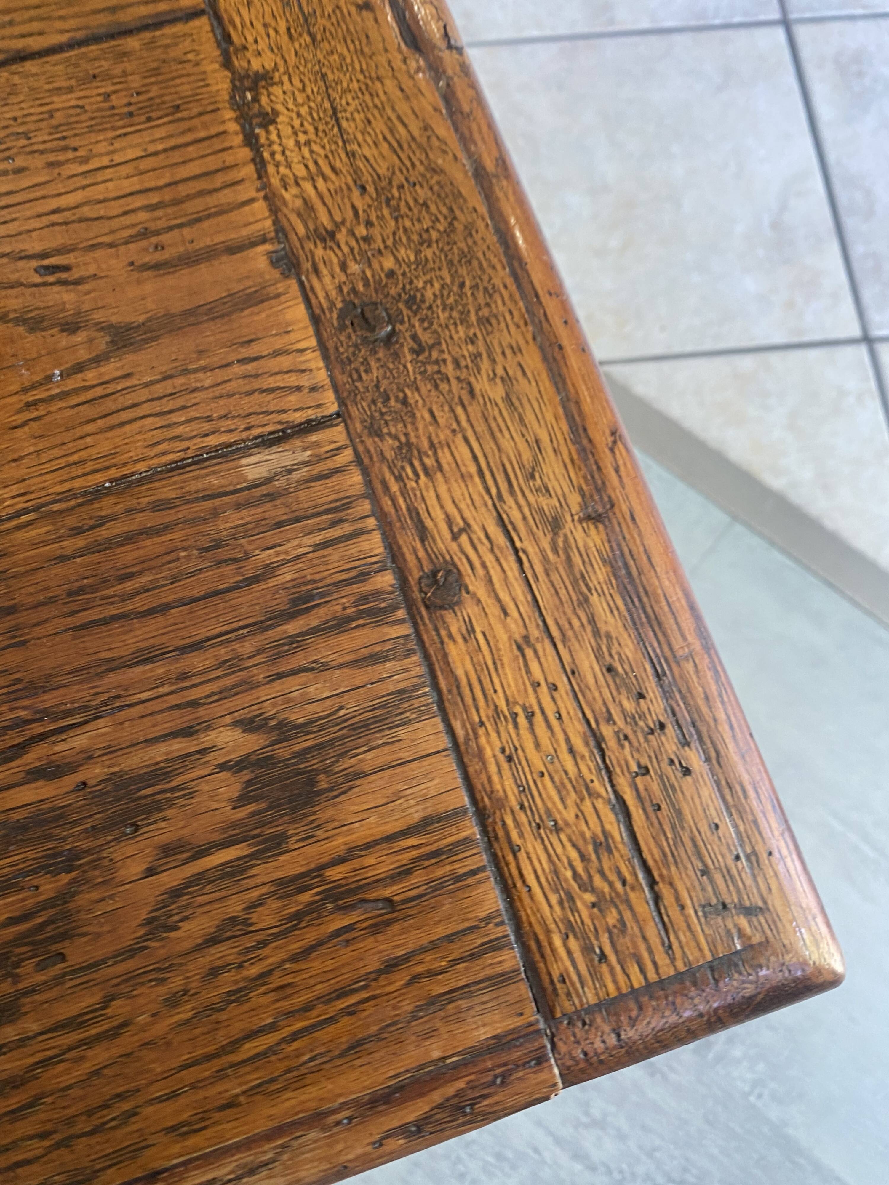 Rustic farmhouse antique coffee table made of solid oak with 1 drawer 50.