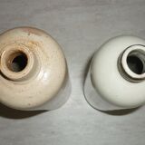 2 bottles of glazed stoneware in natural colours