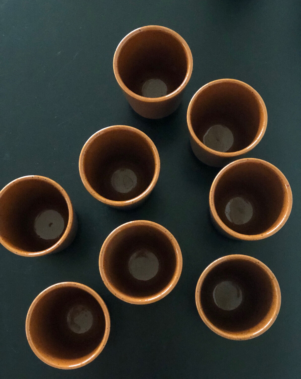 8 cups in glazed sandstone gp digoin