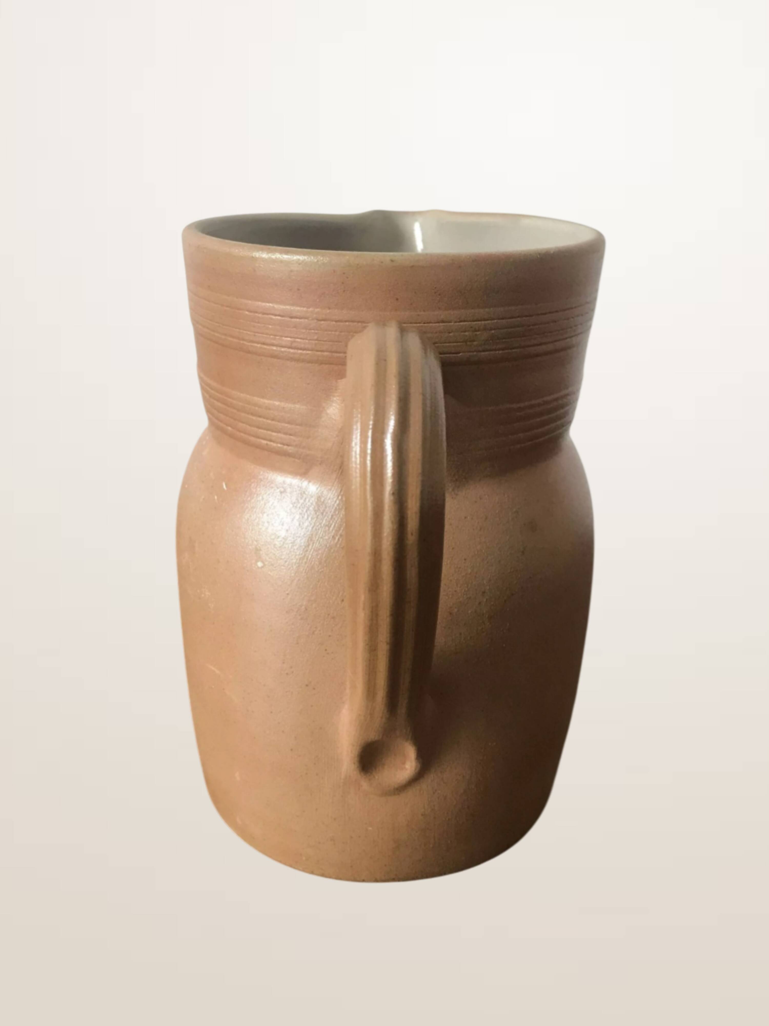 Set of 3 matte stoneware jugs