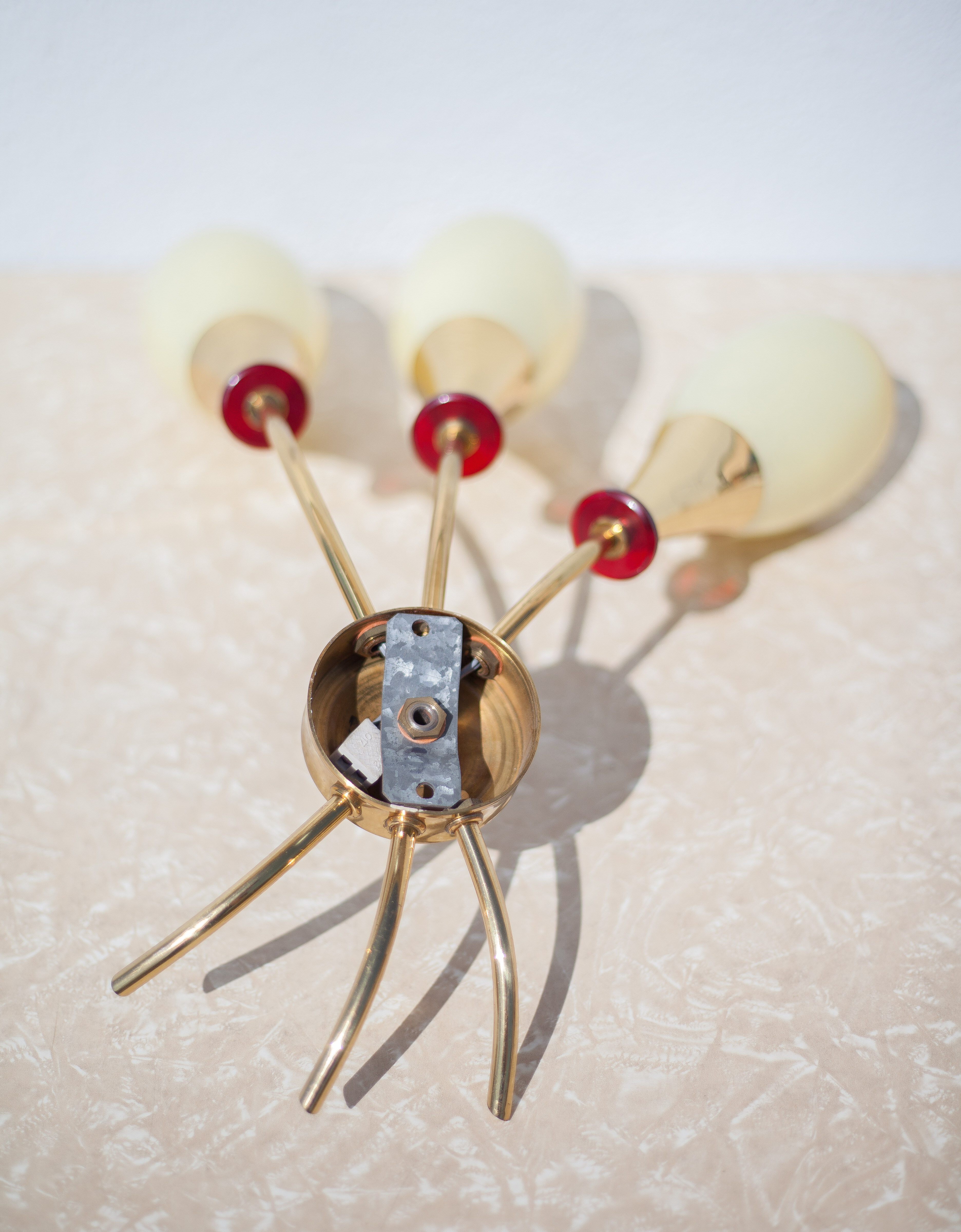 Lunel house, 3-burner wall lamp