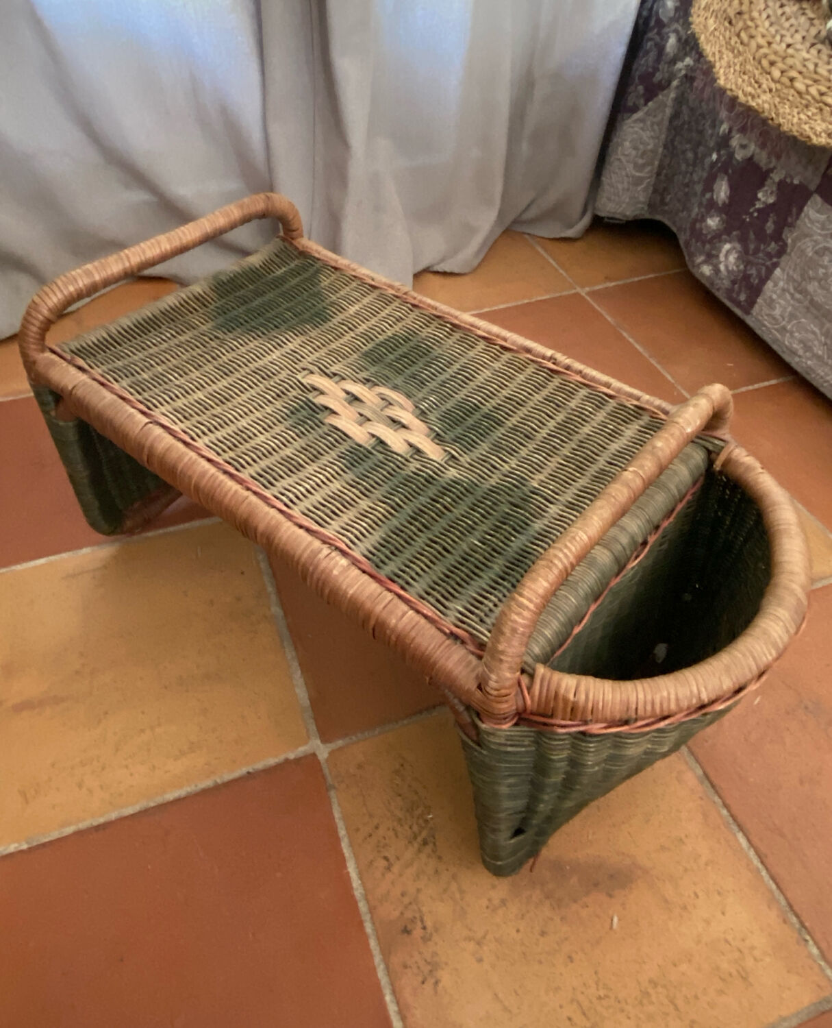 Wicker and rattan bed tray