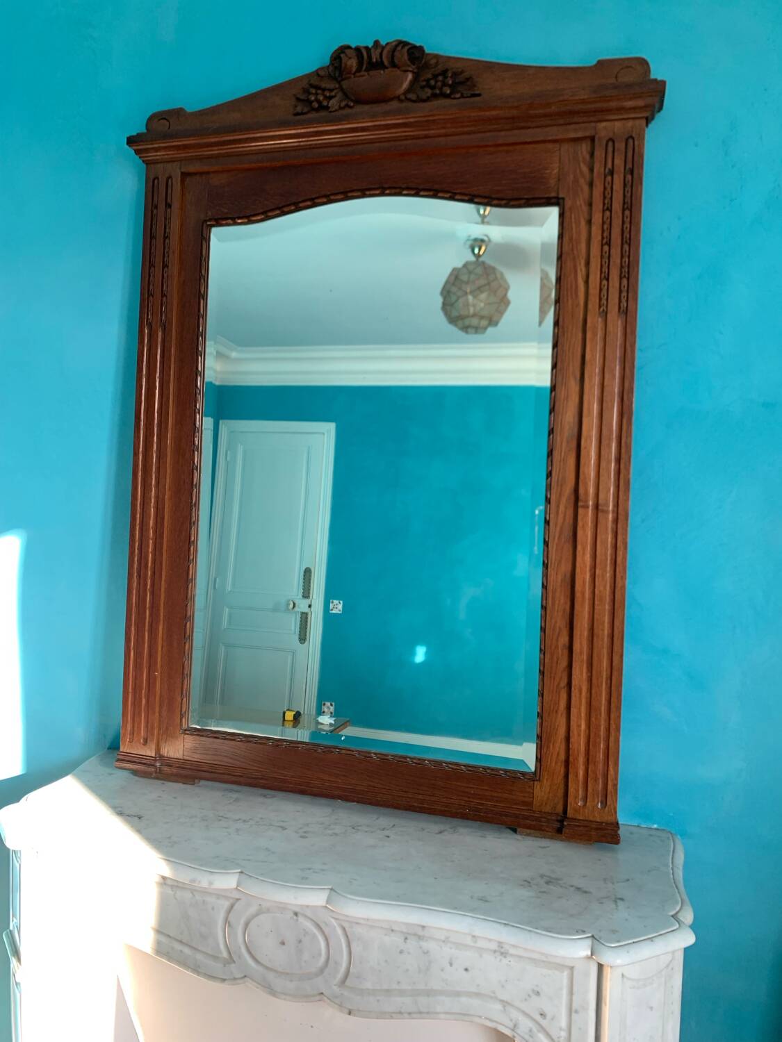 Antique carved solid wood buffet mirror, late 19th century.