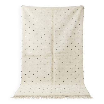 Cream Moroccan rug with black dots 150x250 cm