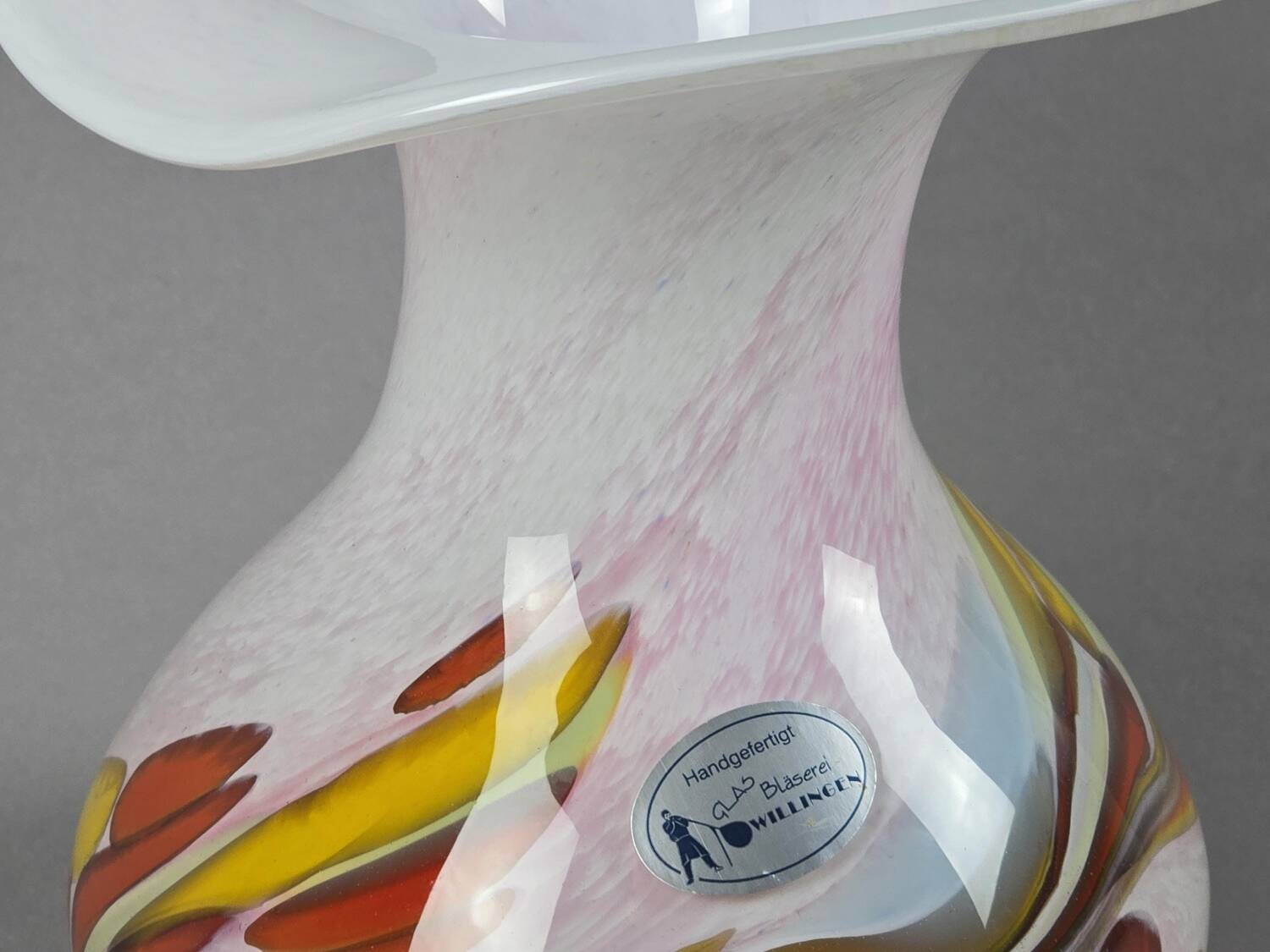 Vase vintage willingen des années 1990, en verre d'art soufflé à la bouche et fait main.