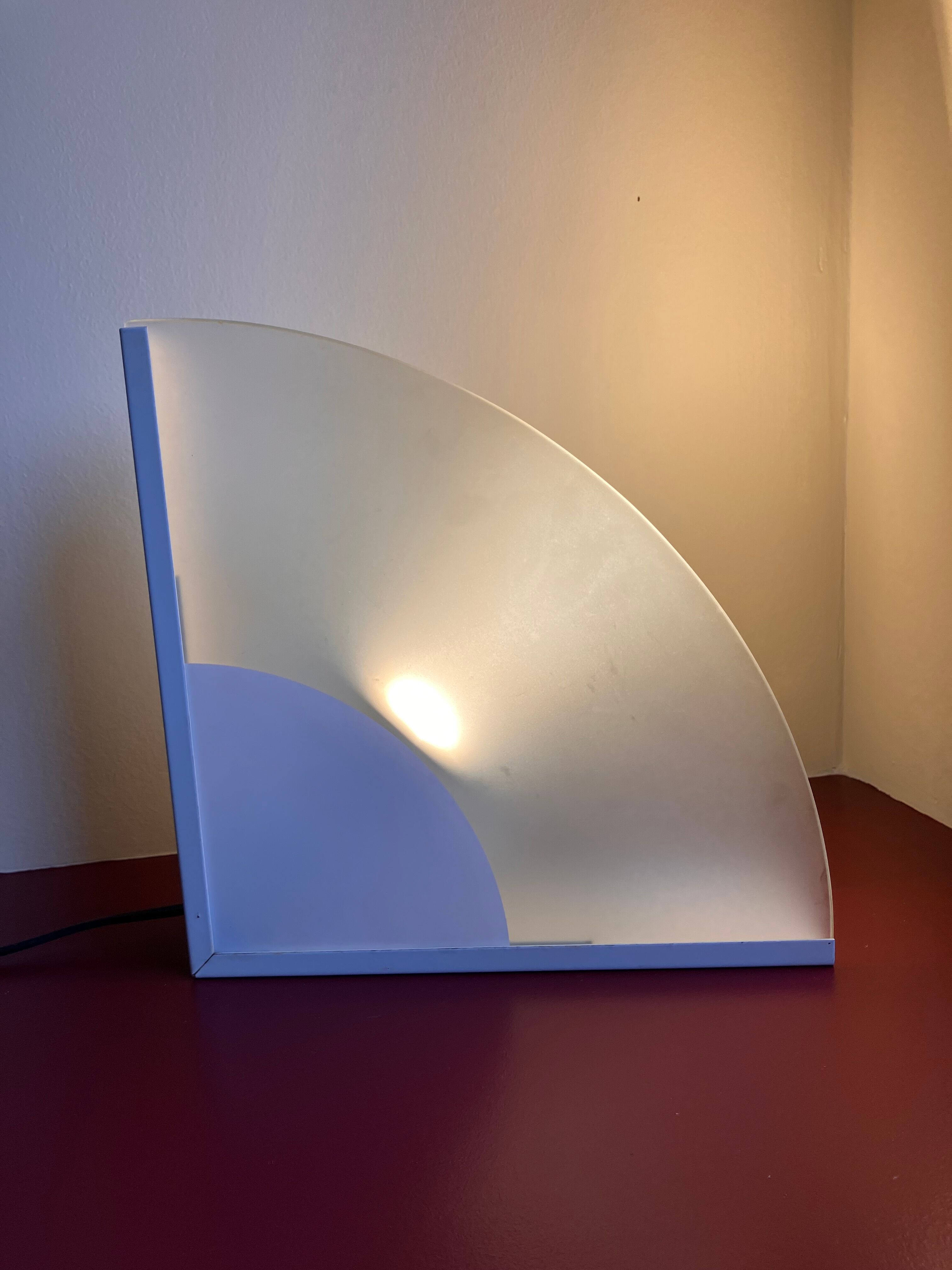 Lampe à poser design italien post moderne verre et métal blanc