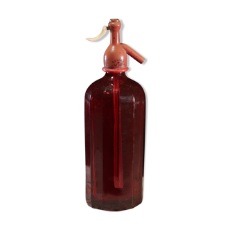 Crimson dodecagon shaped glass soda siphon