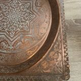 Chiseled tray
