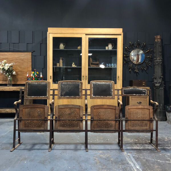 Anciens fauteuils de cinéma, début XXème