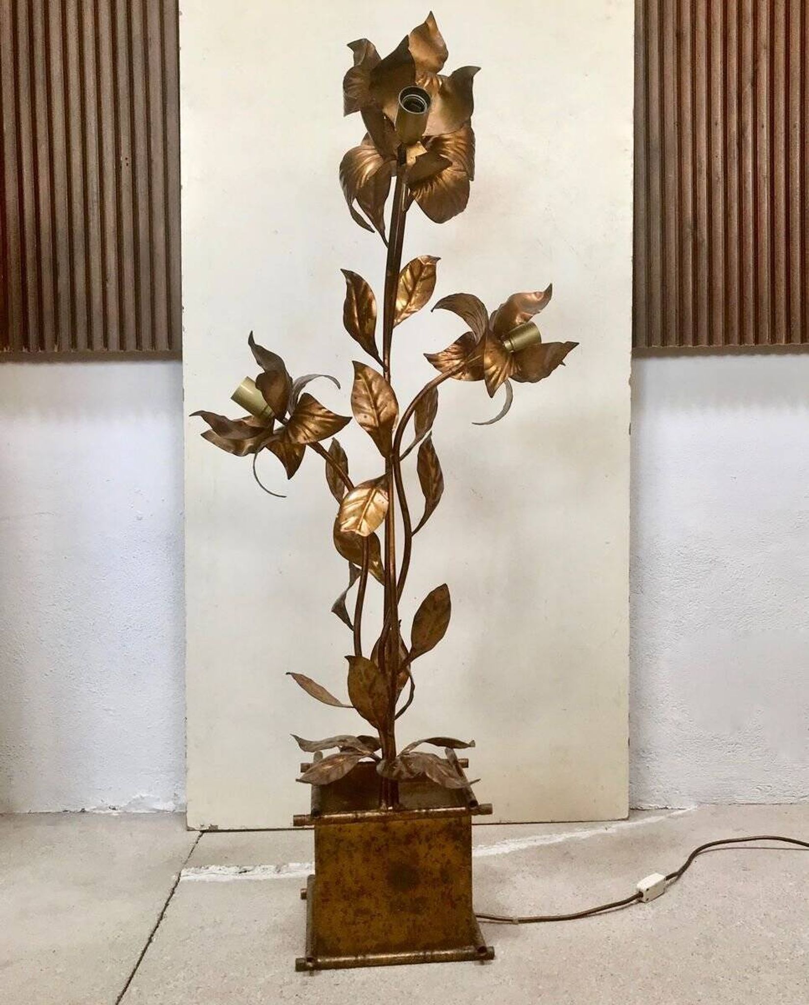 Gilded metal Florentine table or floor lamp by Hans Kögl, 1960s