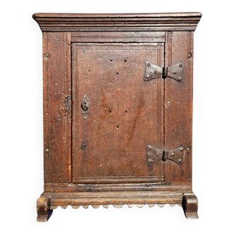 Farmer's oak pantry cupboard / Boeren spinde / 18th century