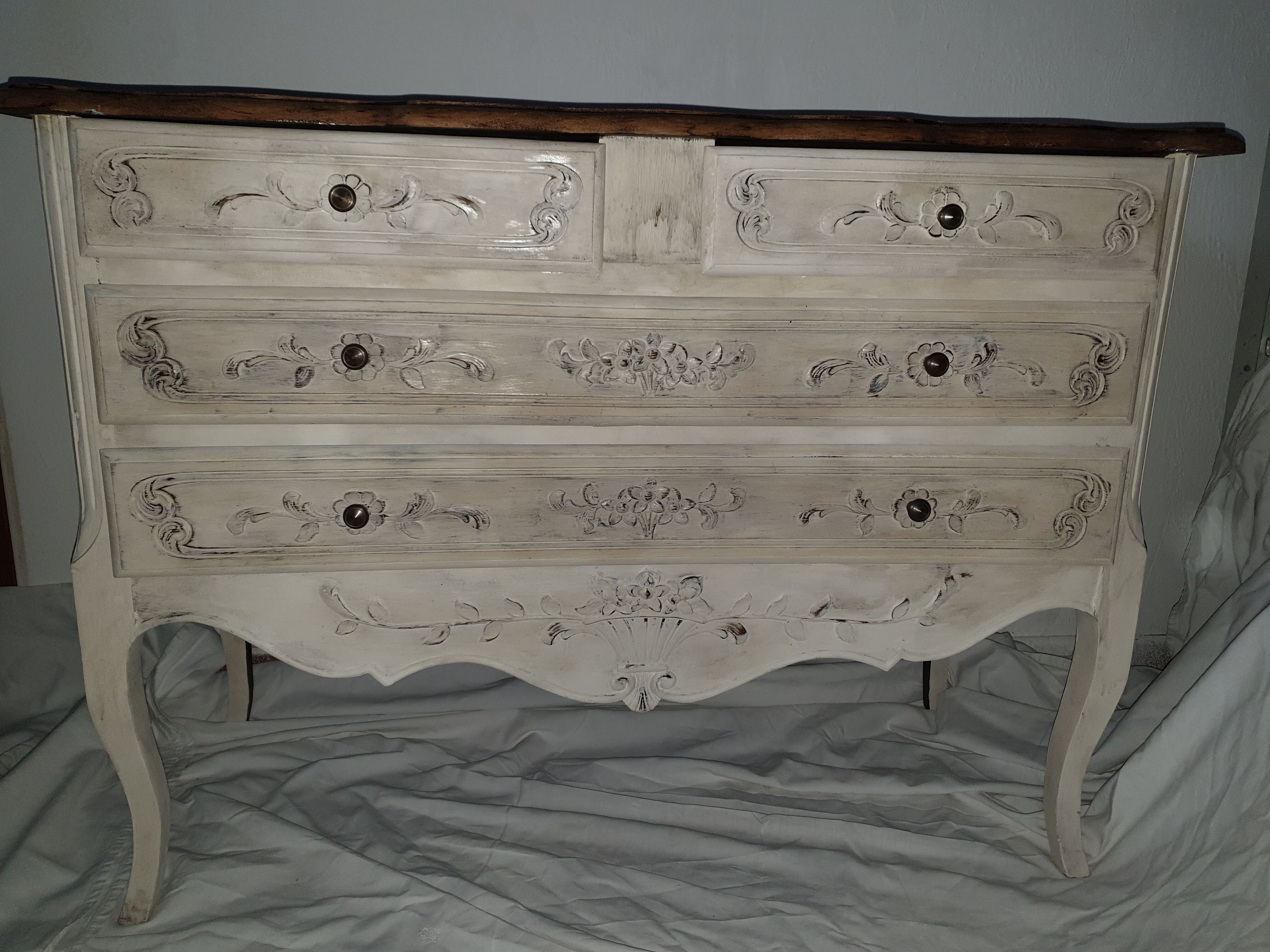 Commode relookée style shabby chic