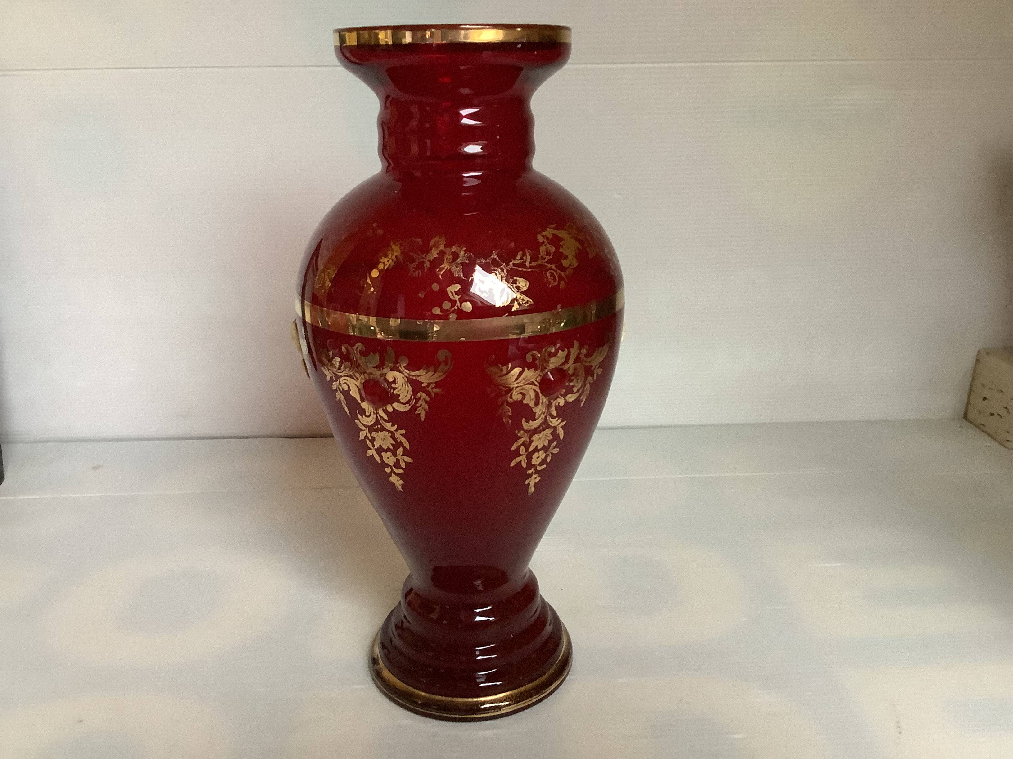 Cameo vase and red cabochons in burgundy glass