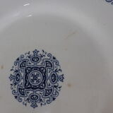 3 flat plates from Gien, Montmorency model