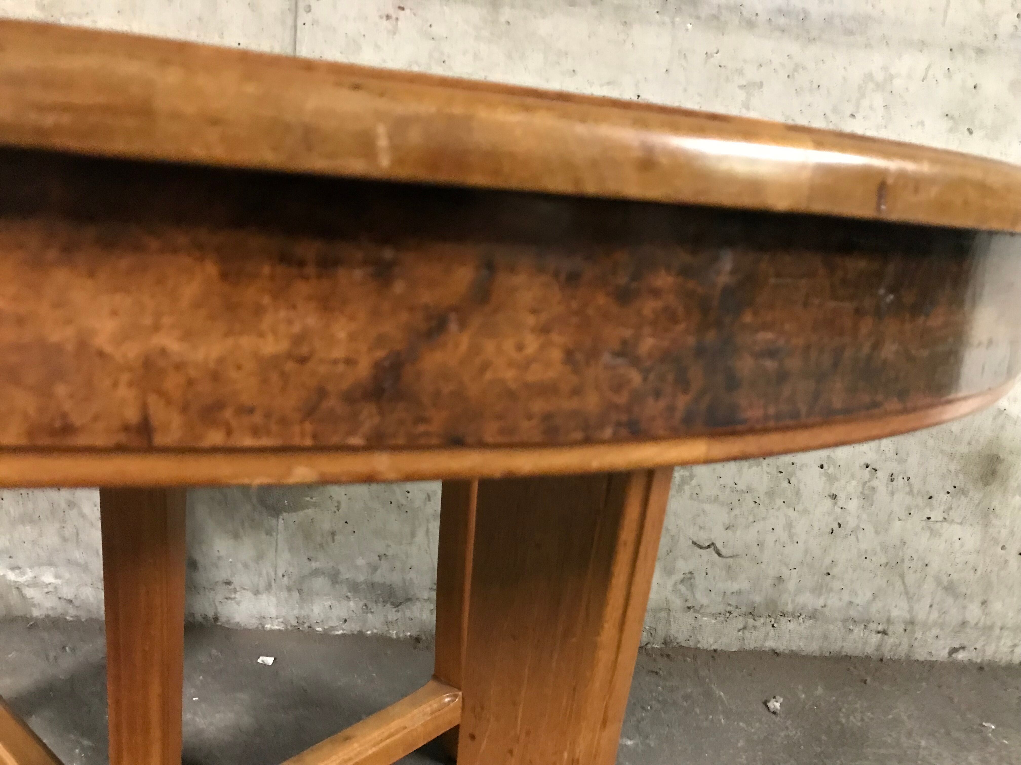 Dining table in art nouveau style 2 extensions