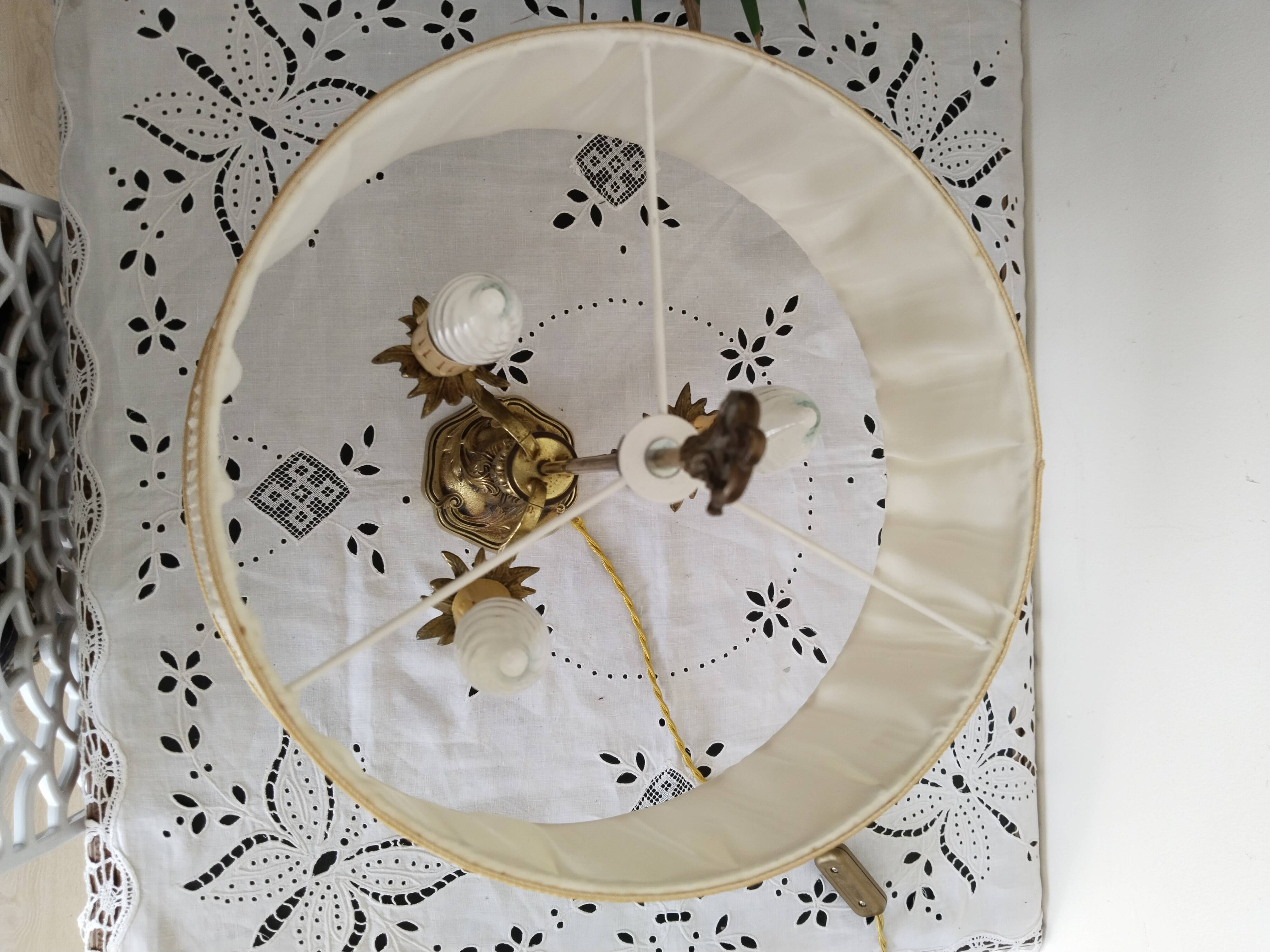 Bouillotte lamp in gilded brass, Empire style, 3 lights