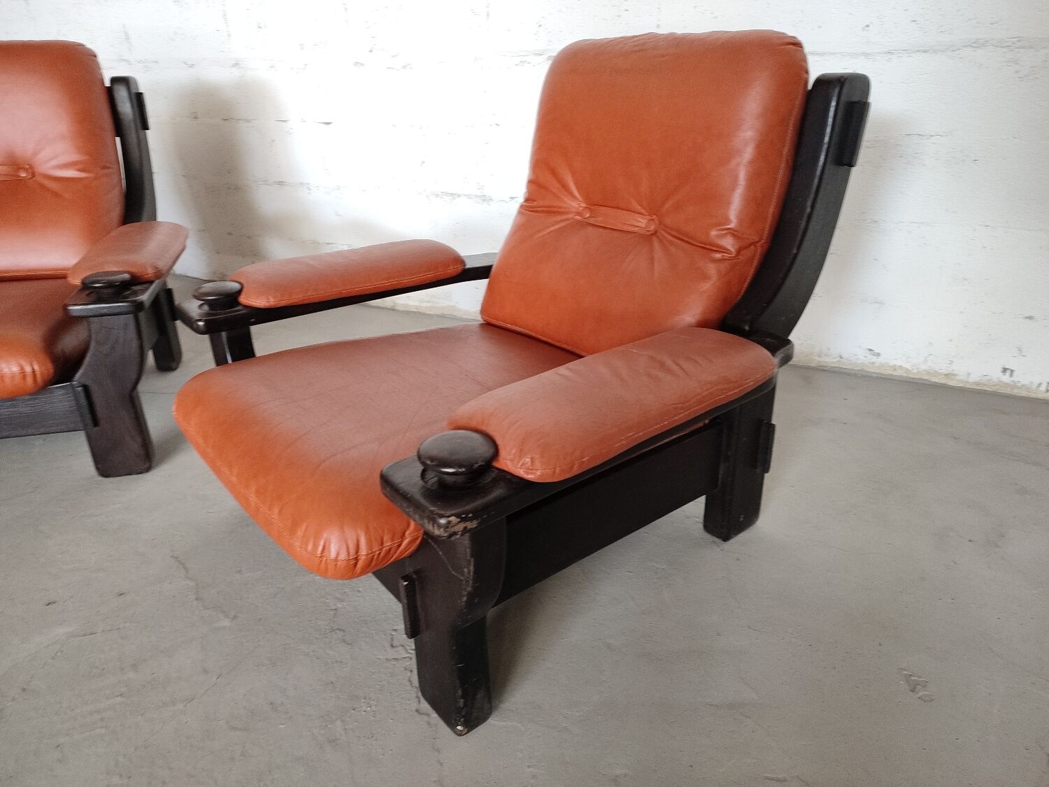 Paire de fauteuils brutalistes brésiliens