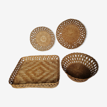 Set of 4 wicker baskets