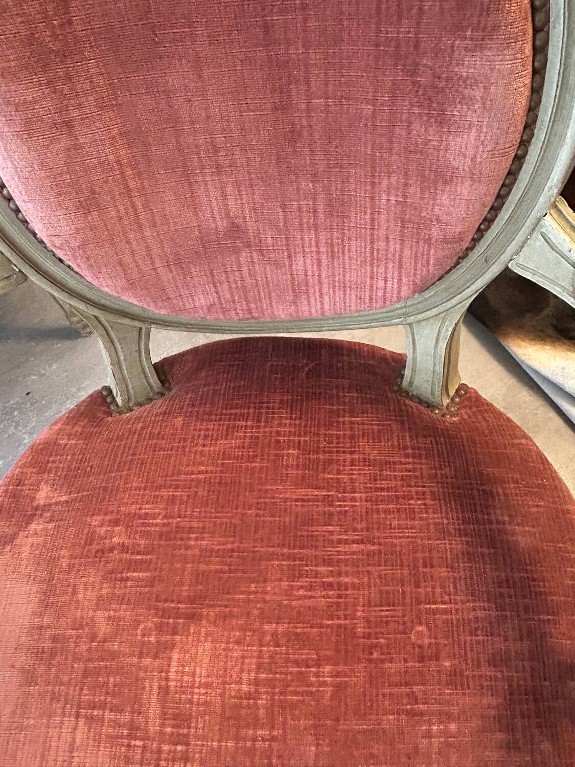 2 Louis XV style armchairs in wood and old pink velvet