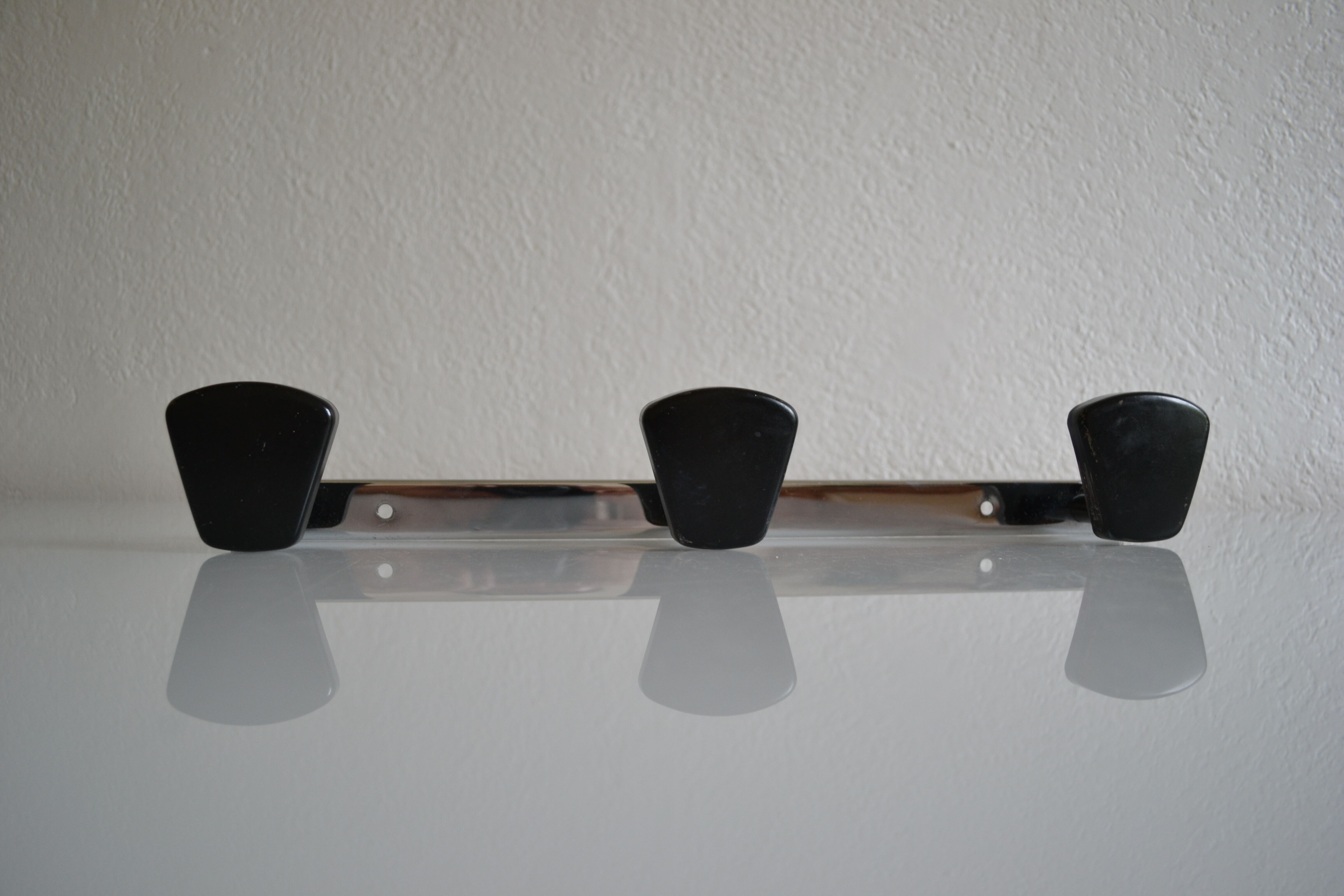Wall coat rack with 3 hooks vintage 60's