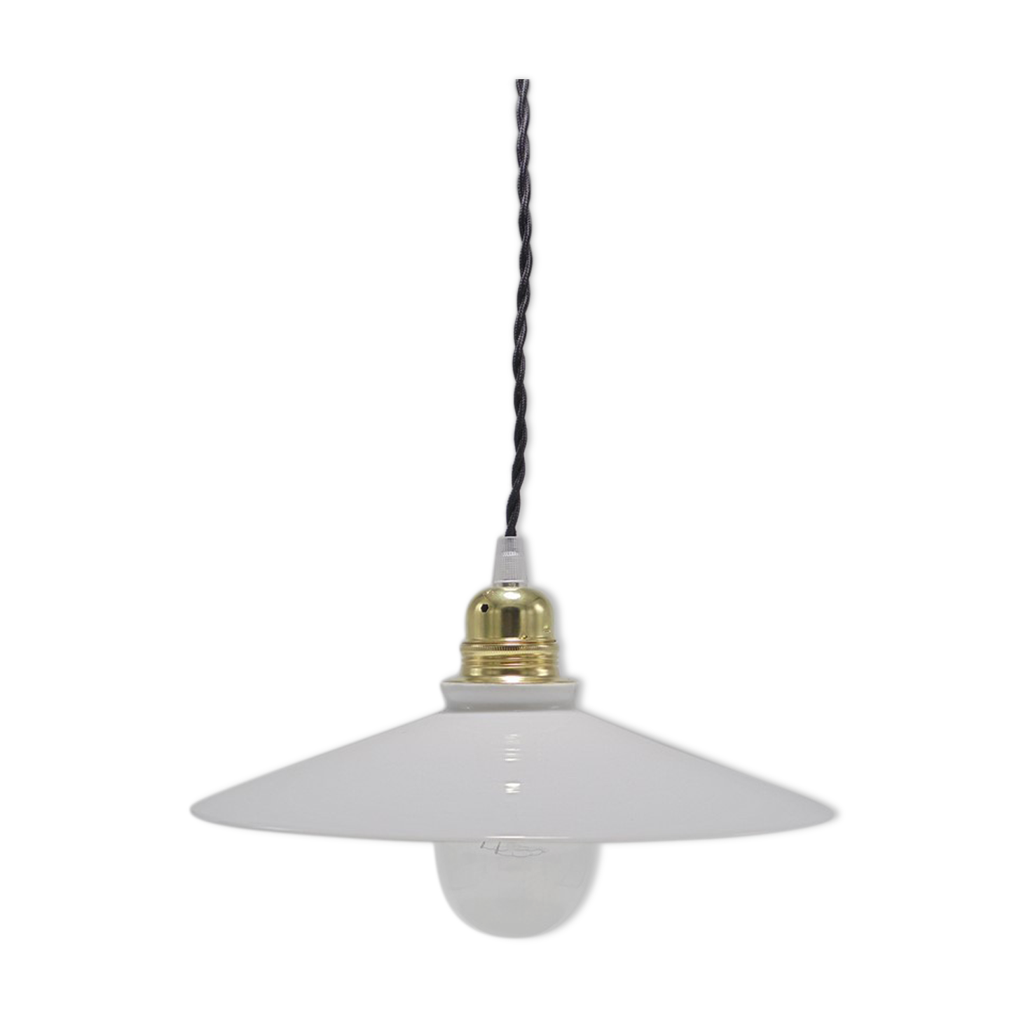 Opaline suspension