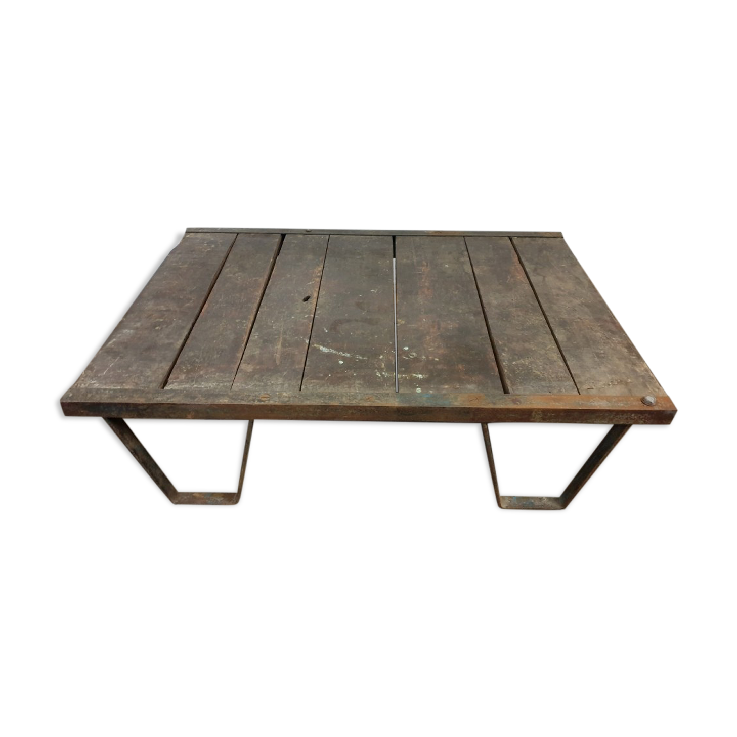 Industrial plant pallet coffee table