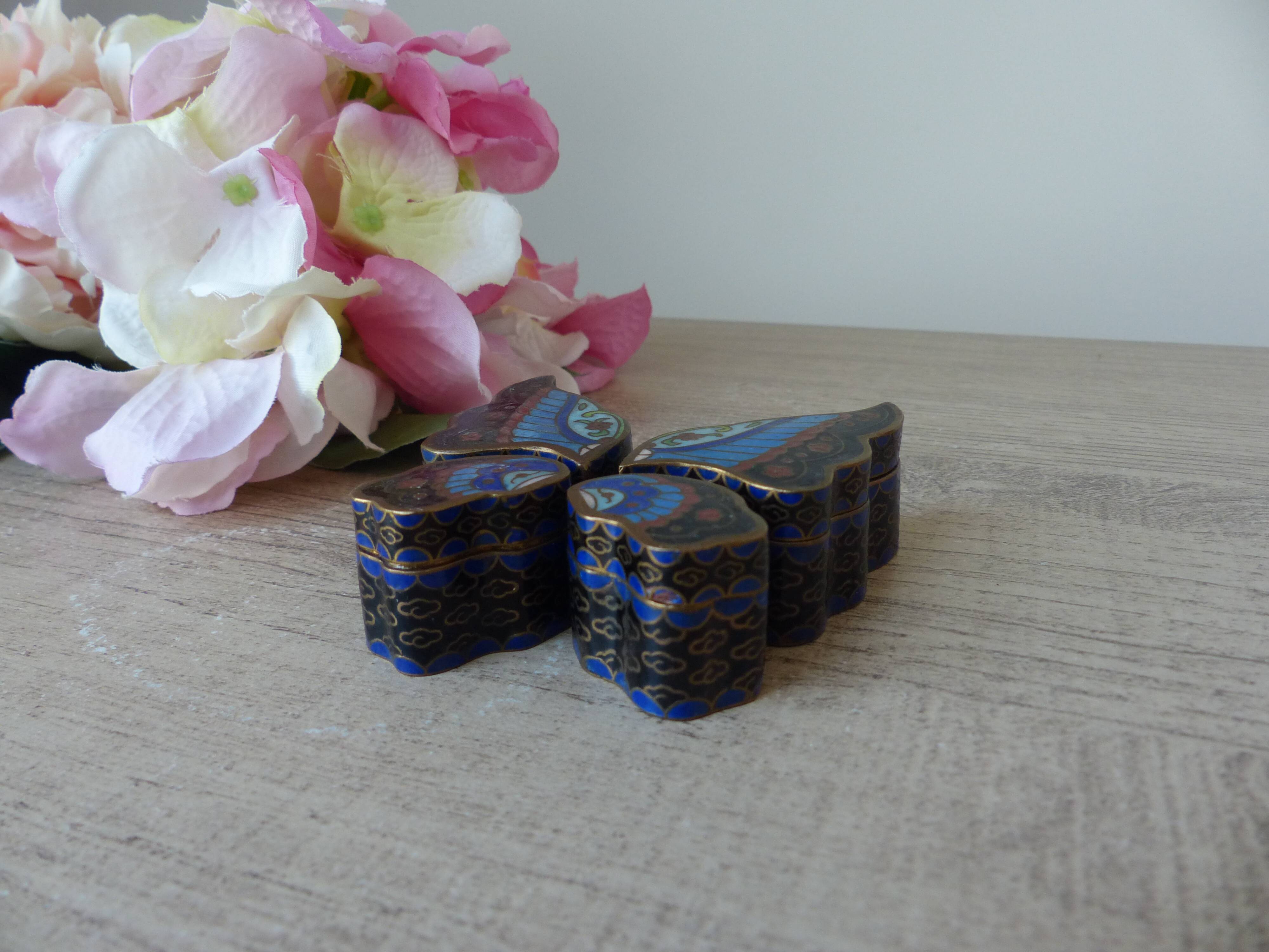 Ancienne boîte papillon chinoise en cloisonné puzzle – Émail