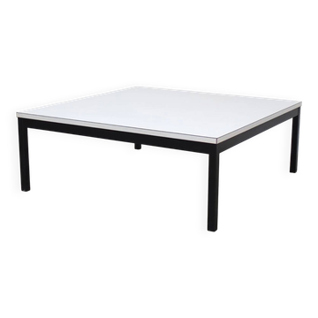 Low coffee or end table by Martin Visser for 't Spectrum, 1961