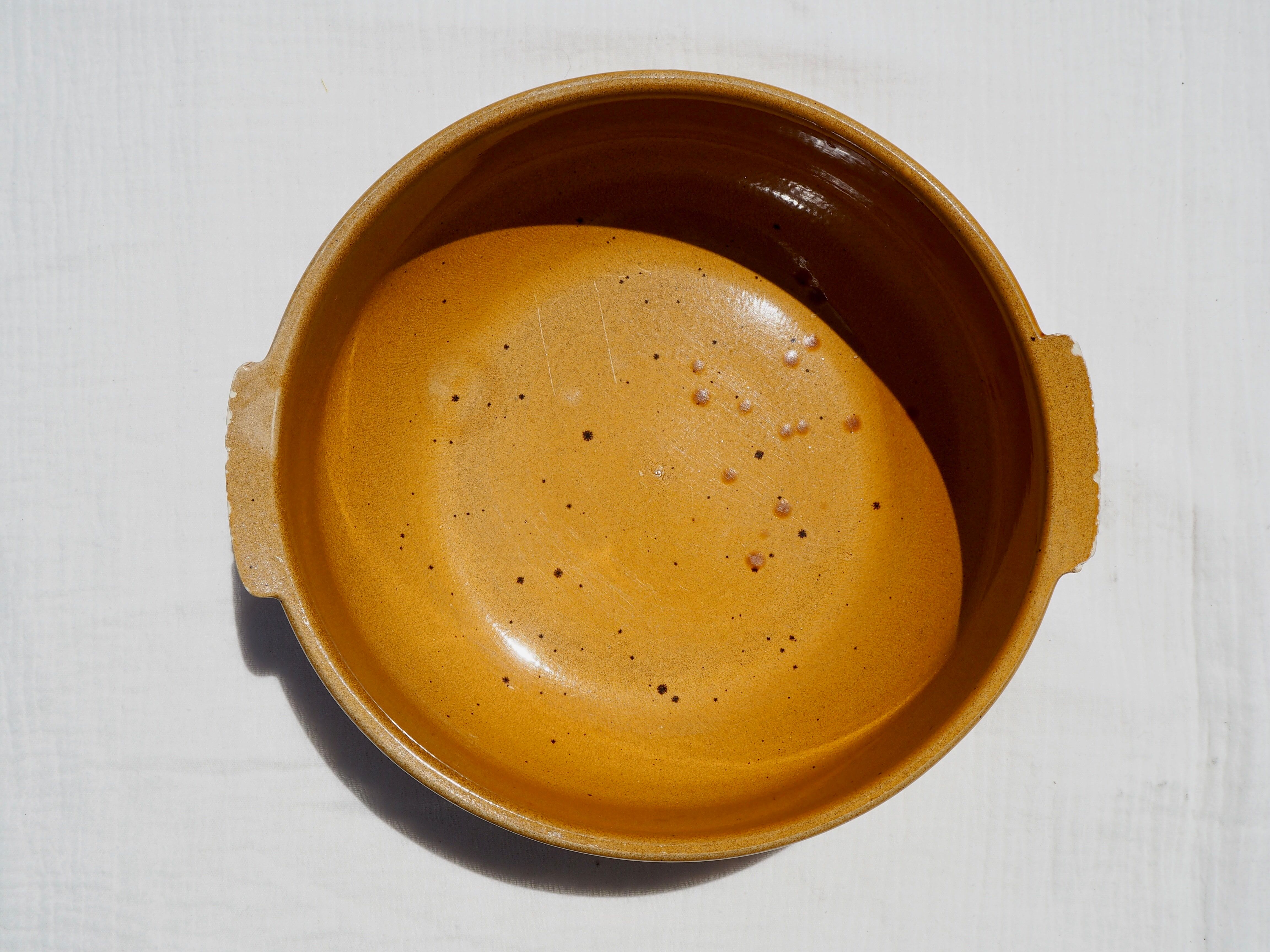 Pair of glazed ceramic salad bowls mustard LPM