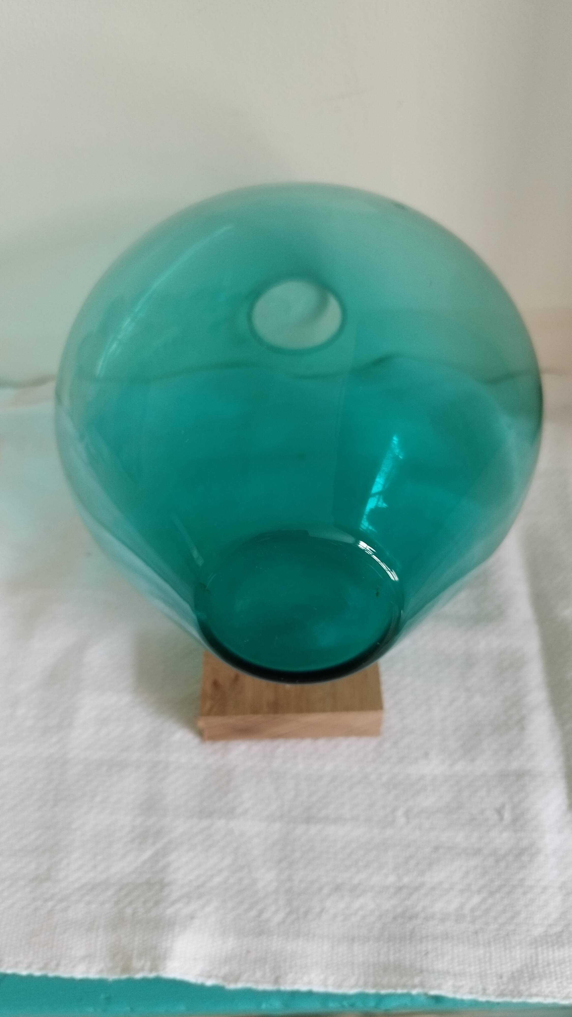 Green glass vase, Swedish modern, Arthur Percy,