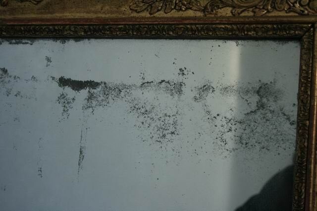 Mirror restoration in Golden stucco