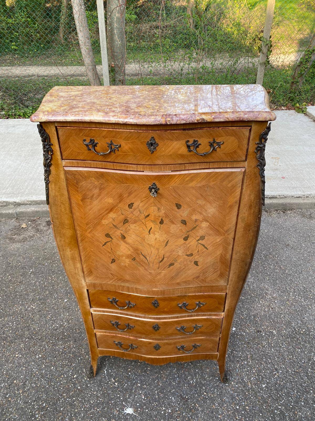 Curved secretary in Louis XV marquetry
