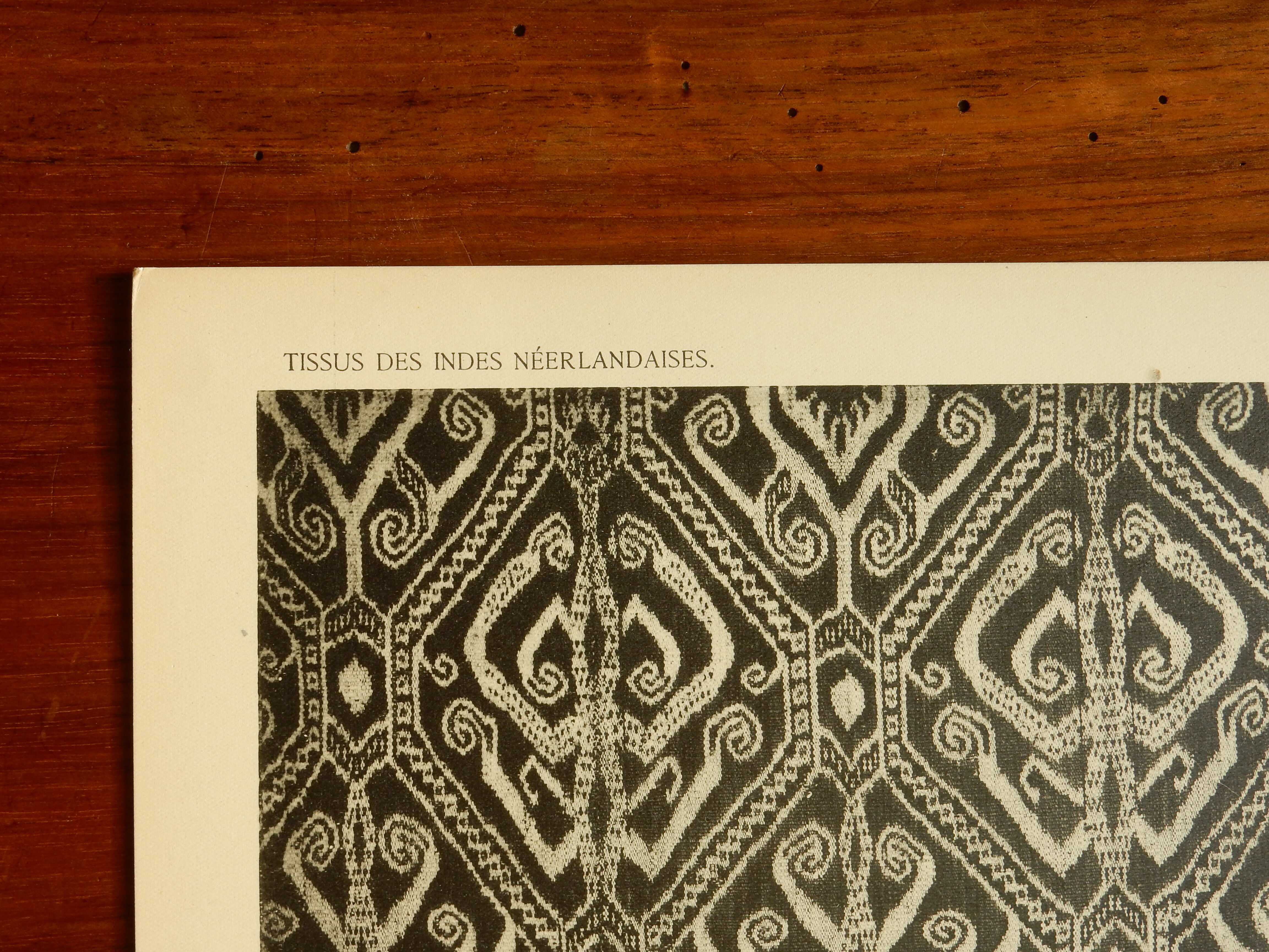 Old fabric board Ikät de Borné 1930