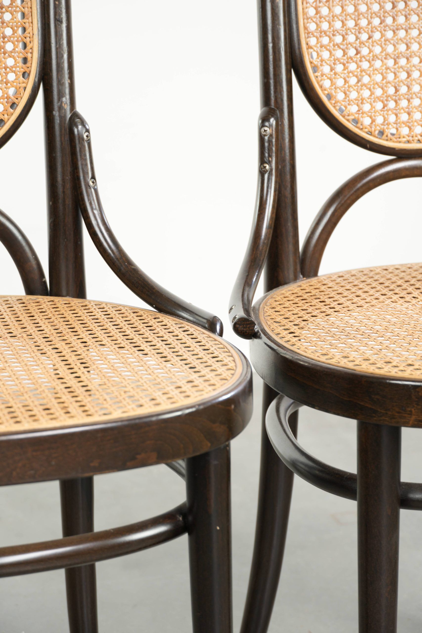 Set of 6 original vintage Thonet long John design diningchairs with webbing