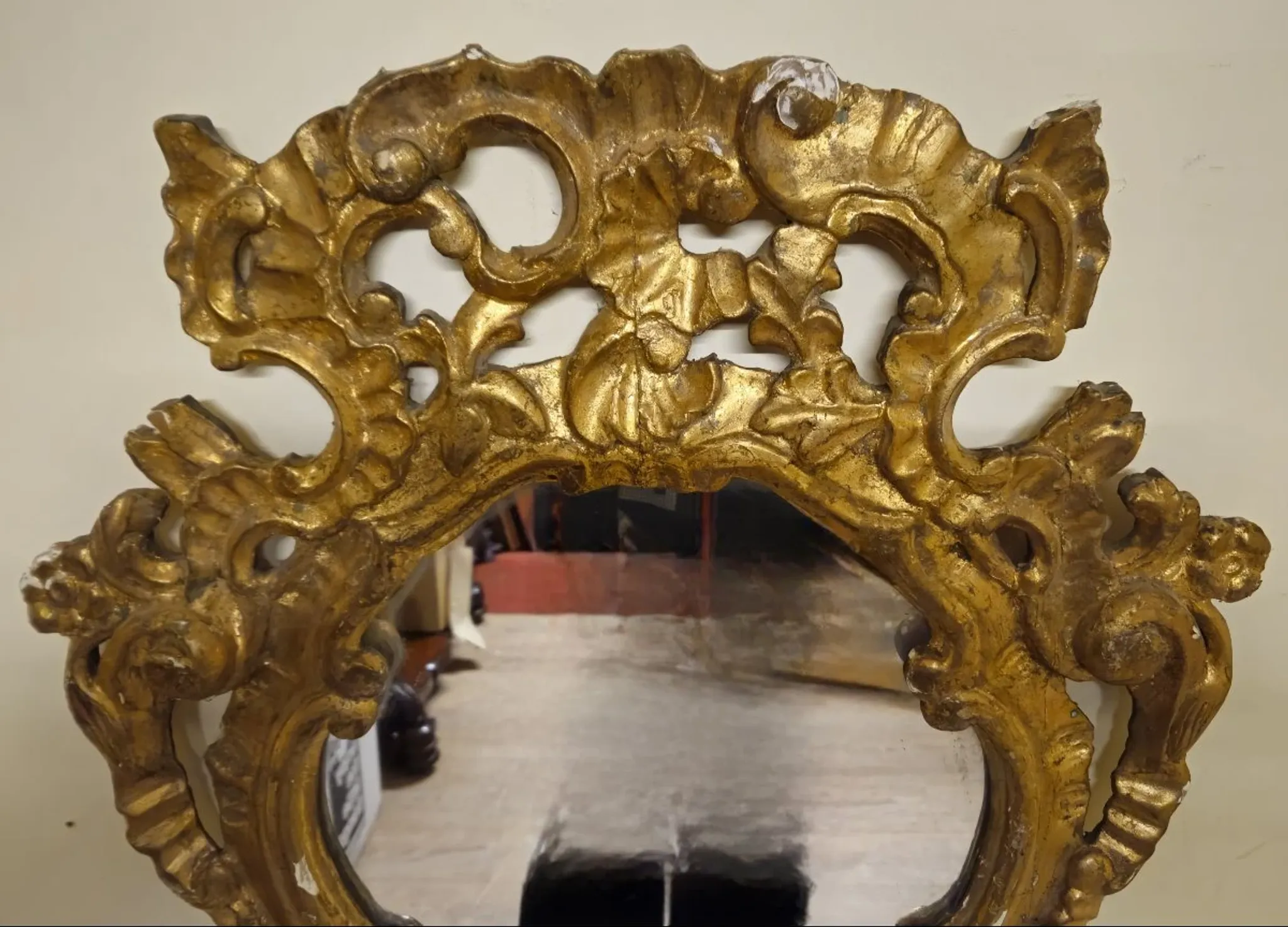 Antique mirror in carved and gilded wood – Rococo / Louis XV style