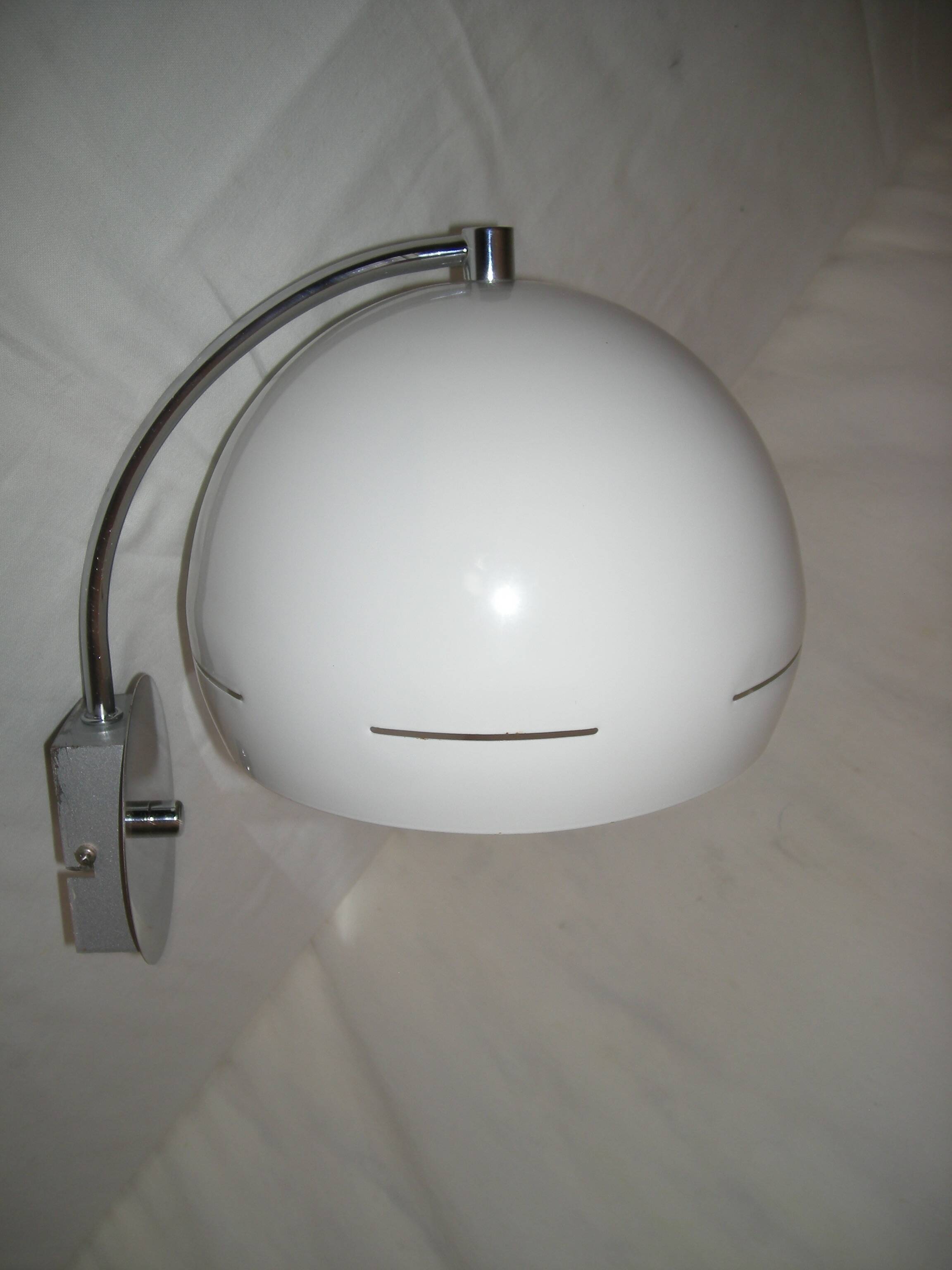 Pair of arco wall lights from the 70s