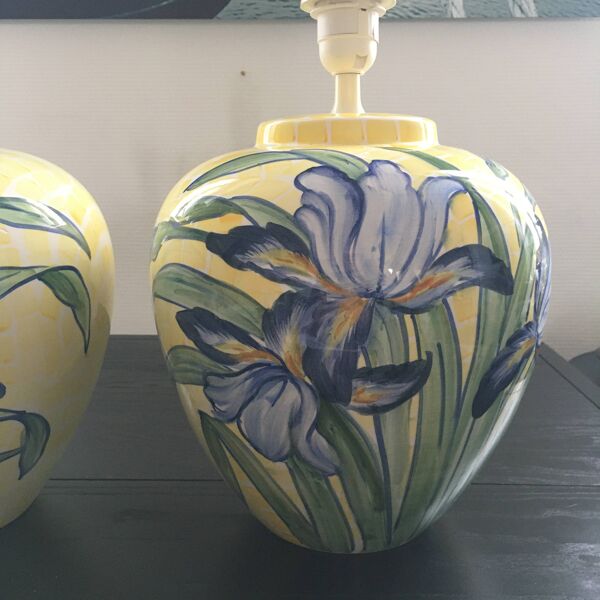 Paire de pieds de lampes italiennes décor iris
