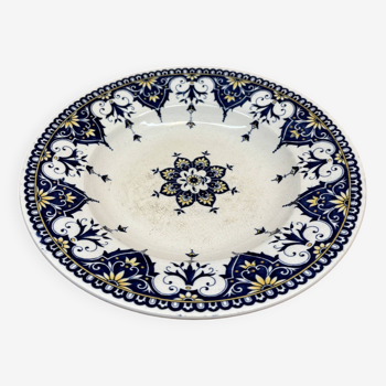 Cluny blue plate