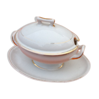 Sauceboat with lid XIXth Porcelaine de Paris