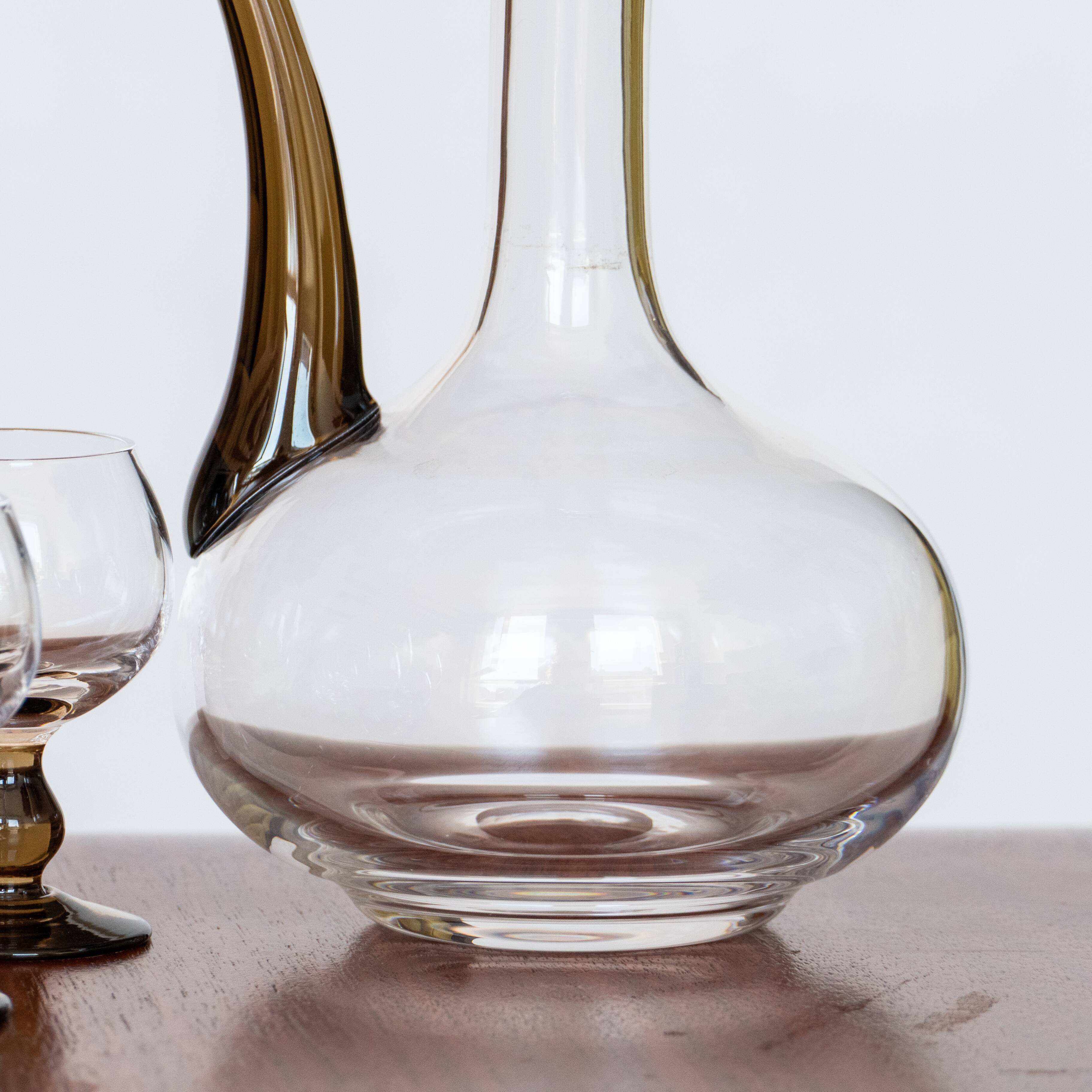 Smoked crystal liquor service