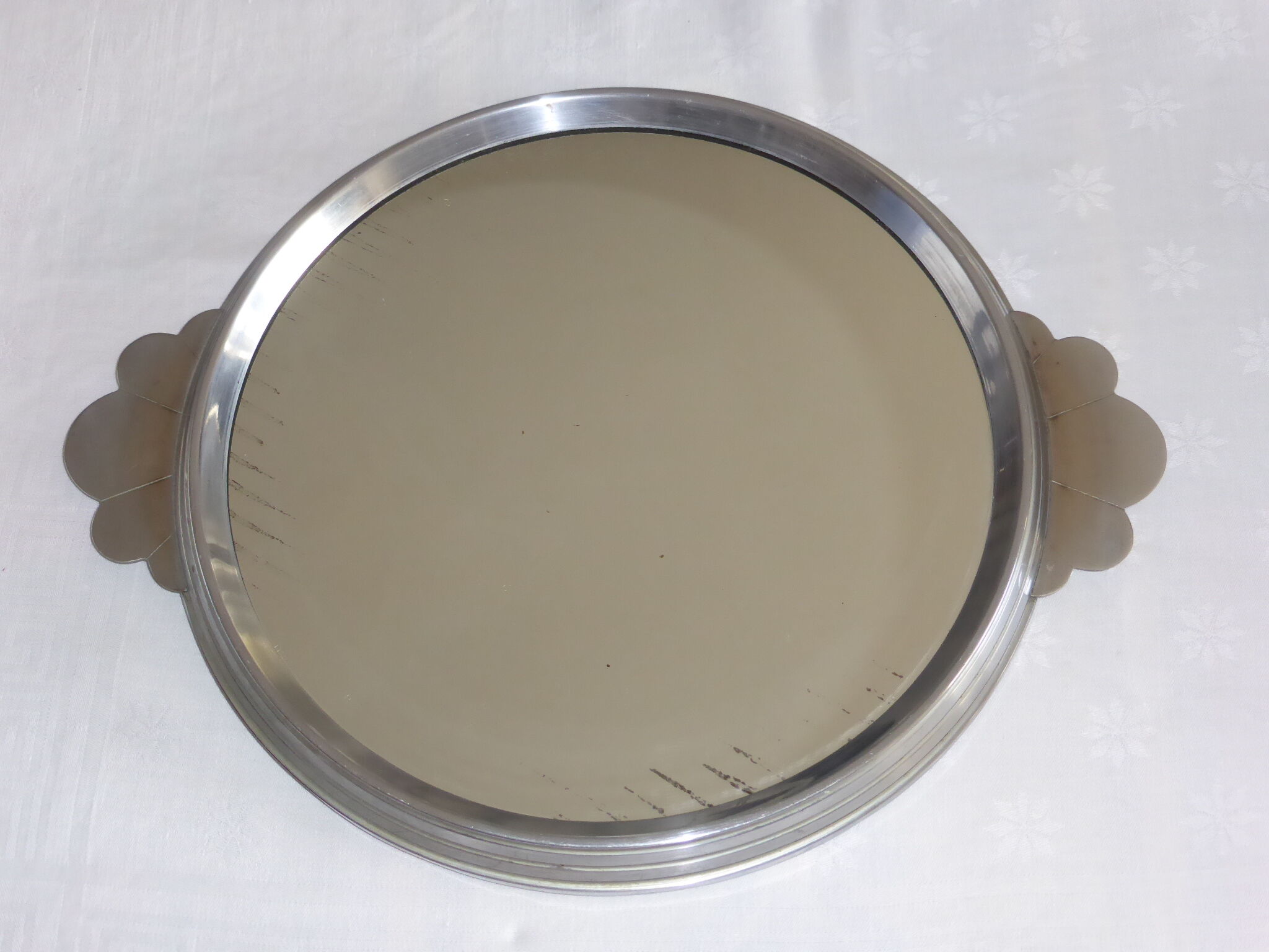 Round mirror tray polylobed side sockets 40/50 years
