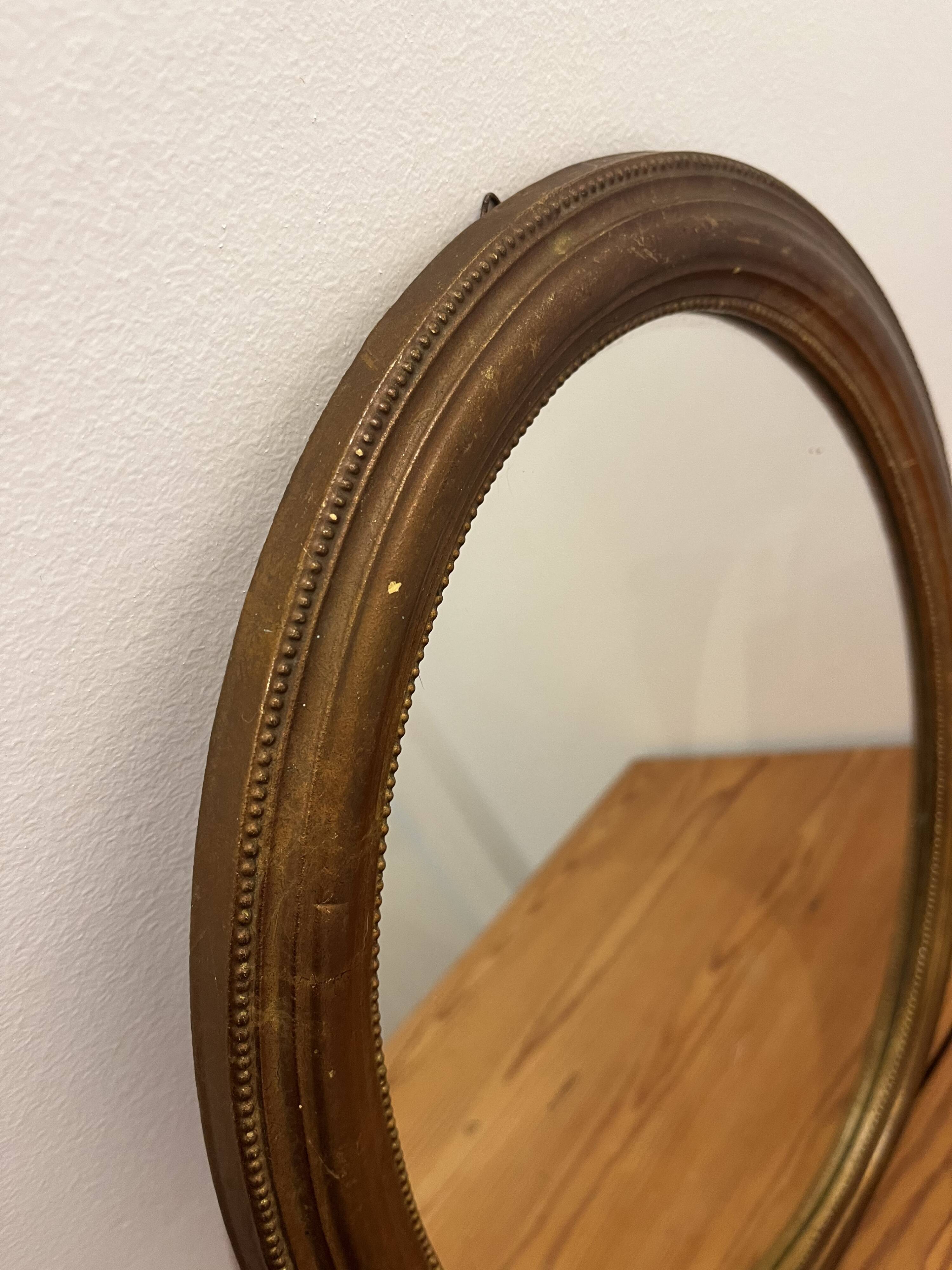 Oval mirror