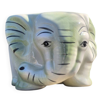 Elephant plant pot