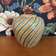 Ancien vase boule en céramique forme spirale vintage