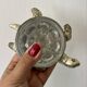 Pique fleur vintage tortue