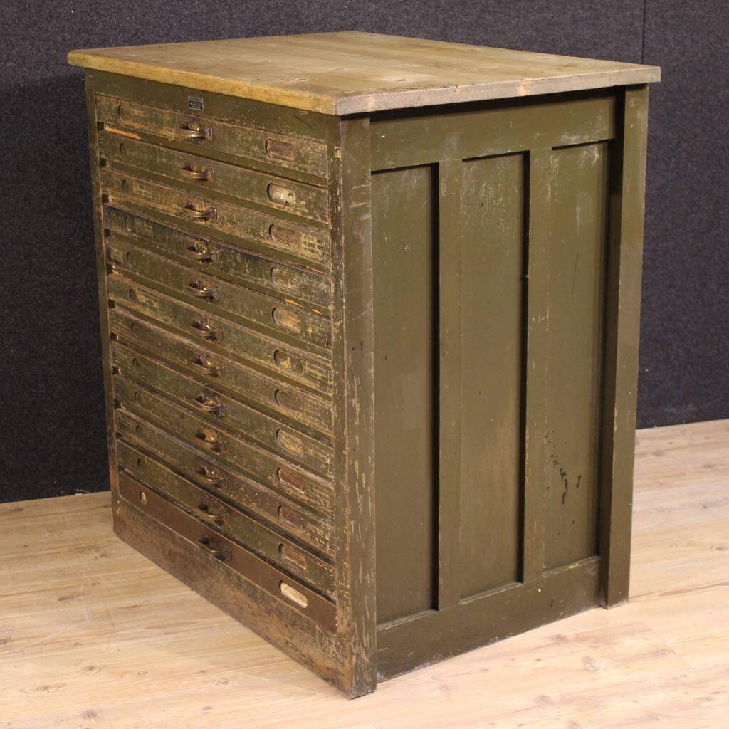 Commode en bois laqué de l'atelier de gravure sur bois du 20e siècle