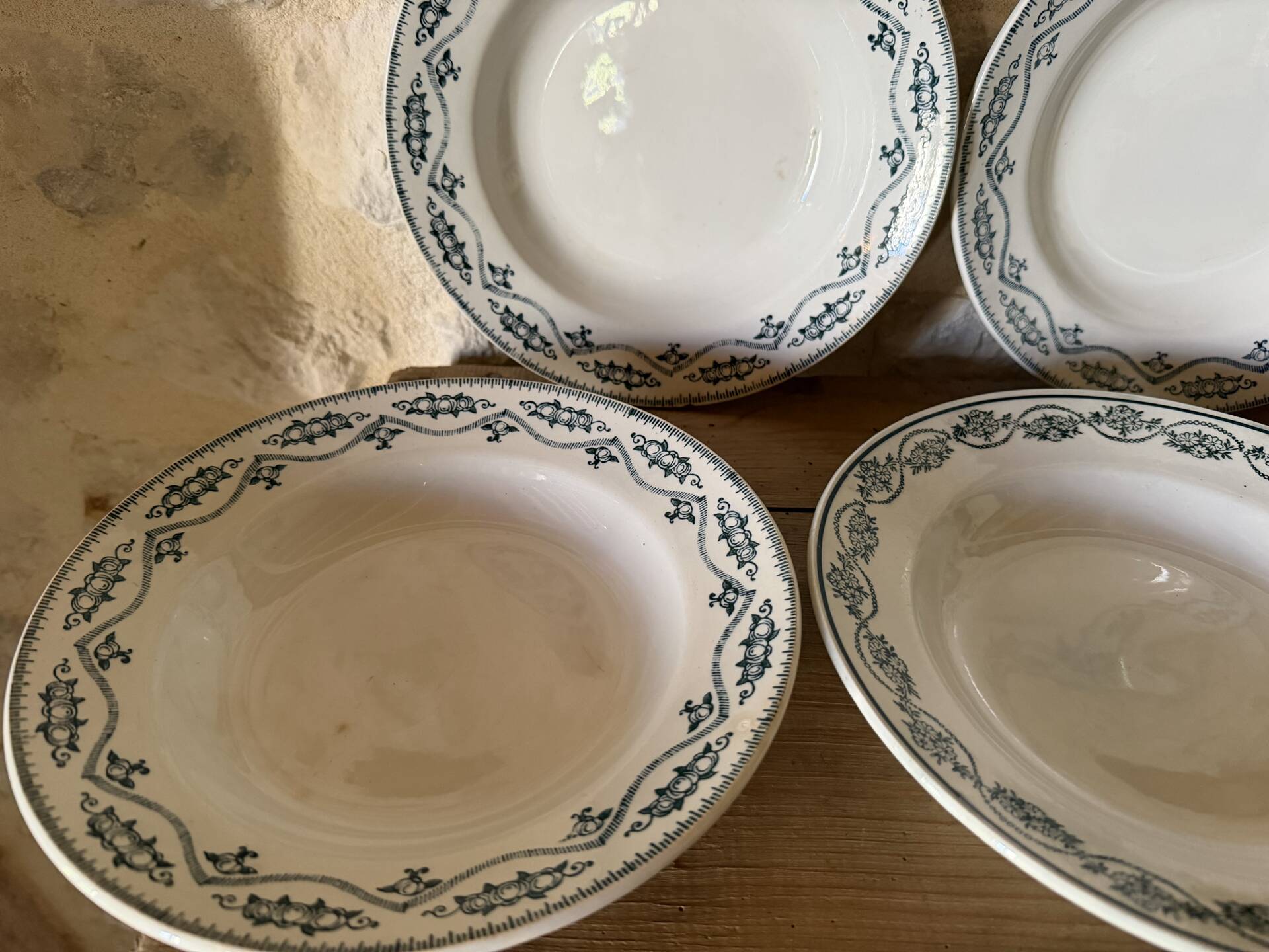 Mismatched deep plates service Saint Amand