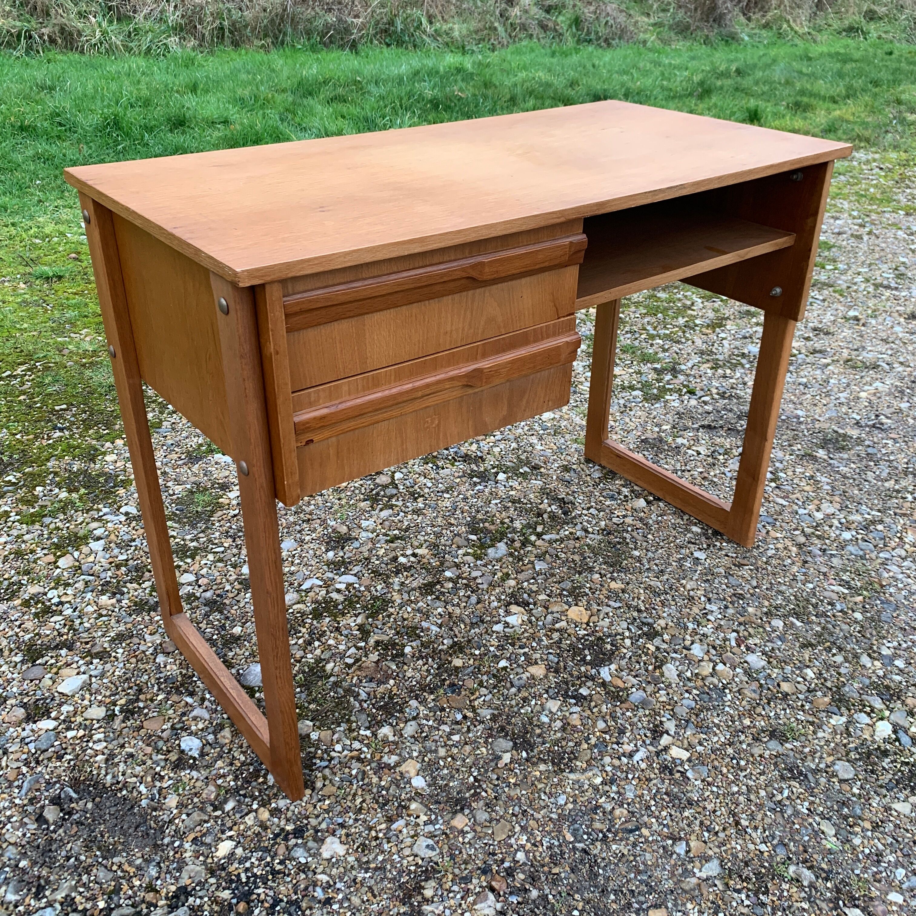 Bureau vintage de style scandinave