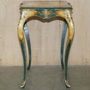 Paire de chaises Regency antiques et table assortie