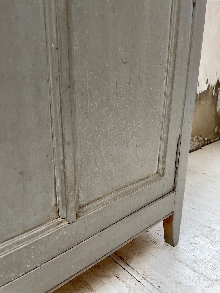 Confectioner furniture loom gray blue